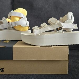 Teva Women's Cream Platform Sandals